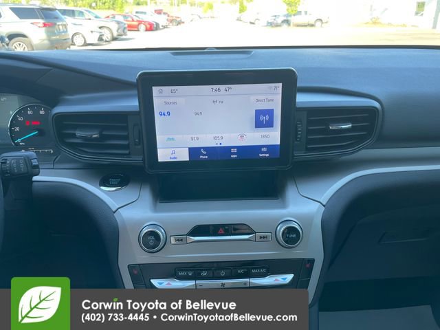 Used 2023 Ford Explorer XLT AWD/4WD image 11