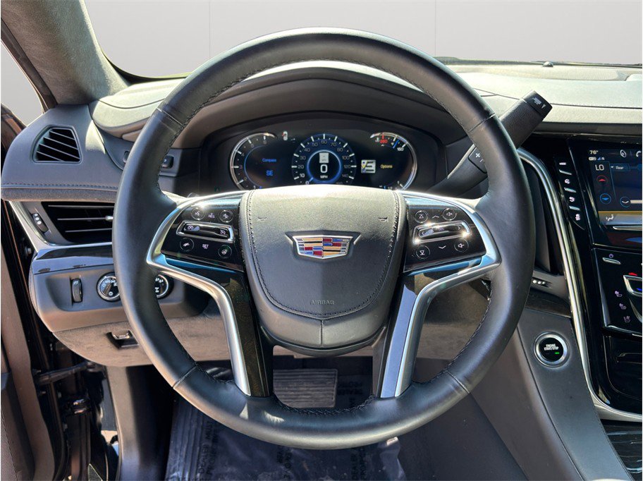 Used 2019 Cadillac Escalade ESV Platinum image 29