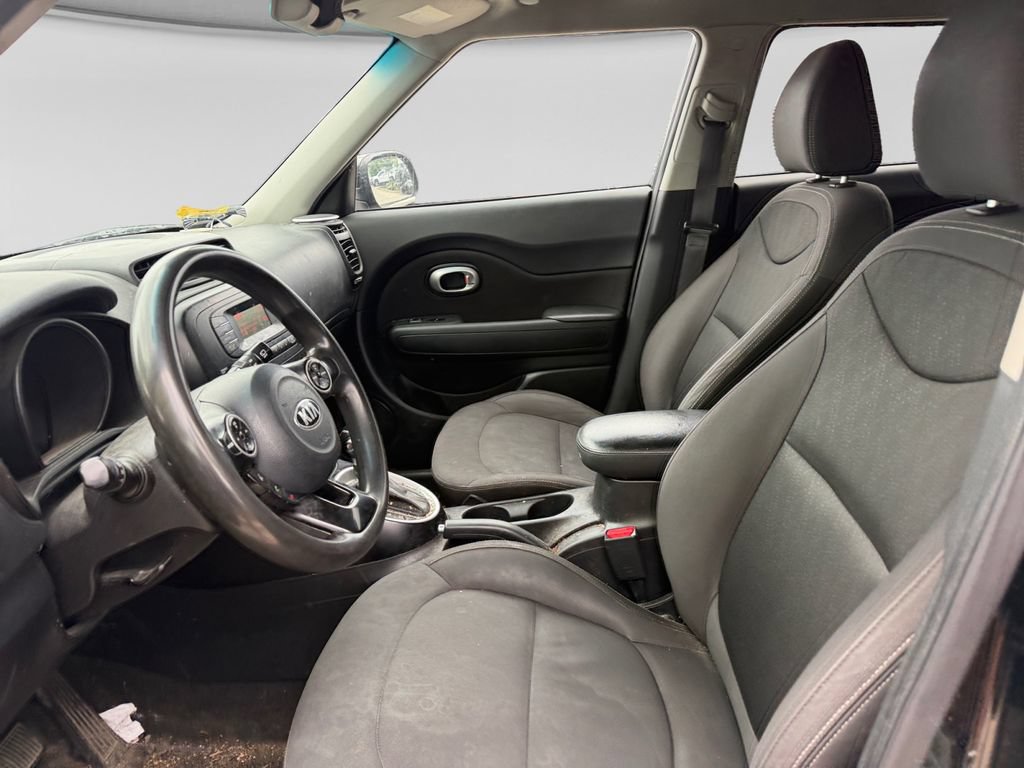 Used 2016 Kia Soul FWD image 21