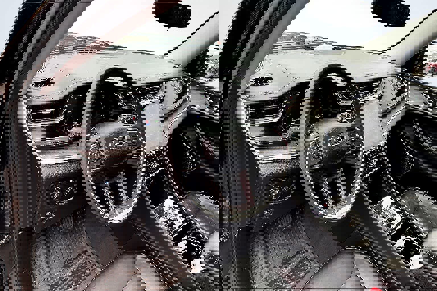 Used 2022 Jeep Grand Cherokee Limited 4xe w/ MOPAR Finishing Package image 2