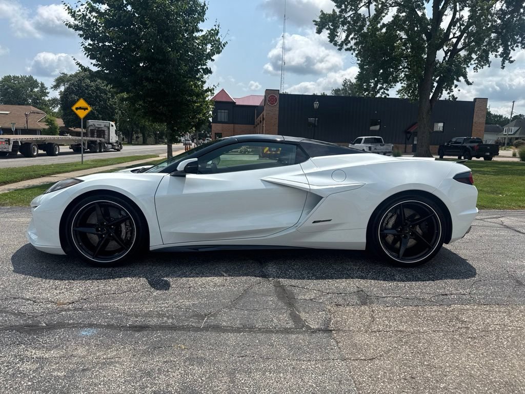 Used 2024 Chevrolet Corvette E-Ray AWD/4WD image 4