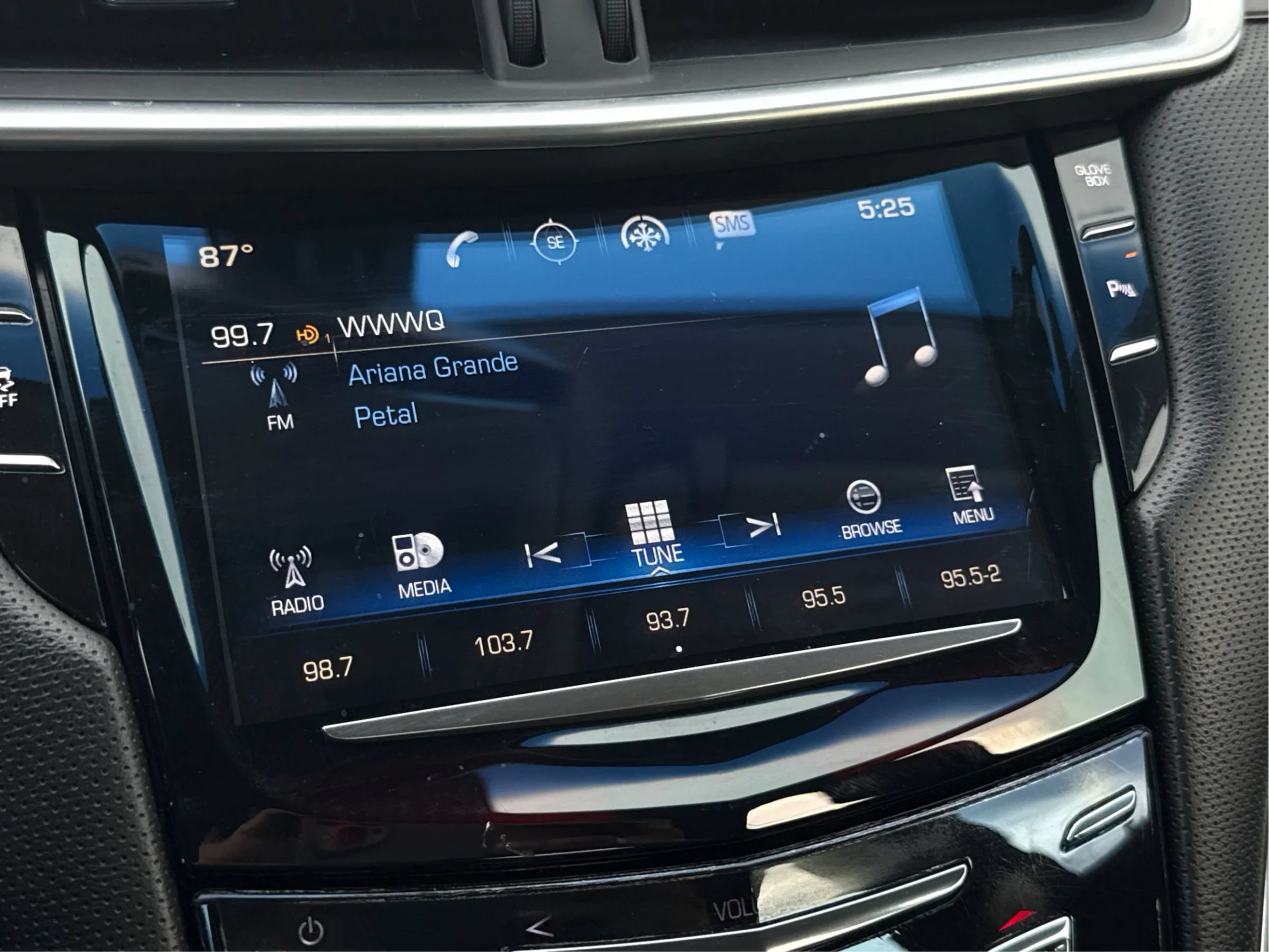 Used 2016 Cadillac XTS Luxury AWD/4WD image 19