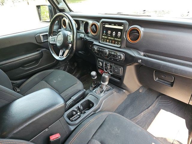 Used 2022 Jeep Gladiator Mojave w/ Cold Weather Group image 14