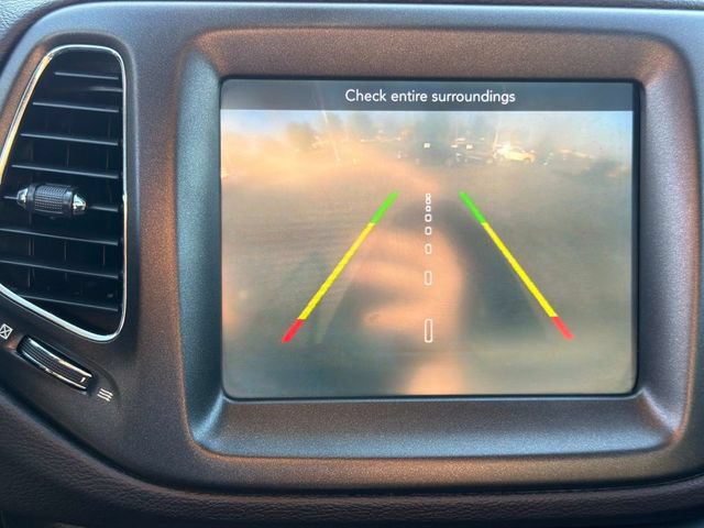 Used 2018 Jeep Compass Trailhawk AWD/4WD image 30