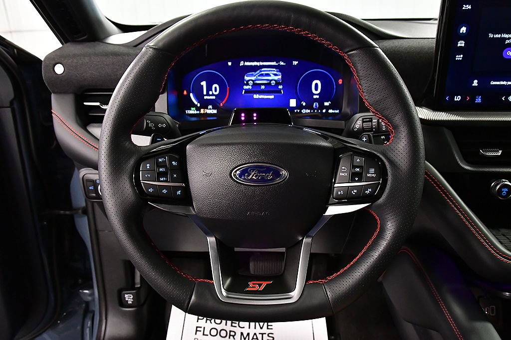 Used 2025 Ford Explorer ST AWD/4WD image 17