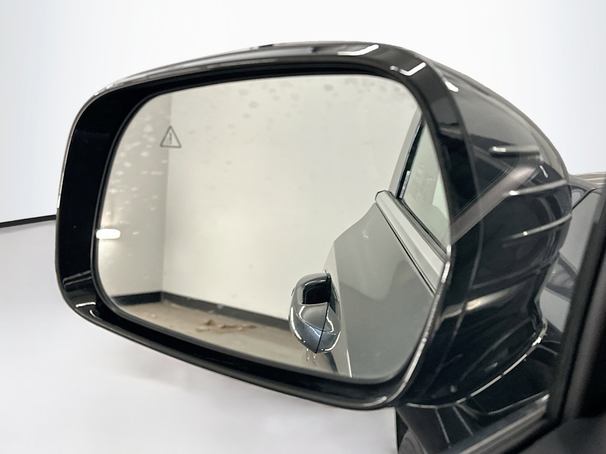 Used 2024 Kia Sorento S image 16