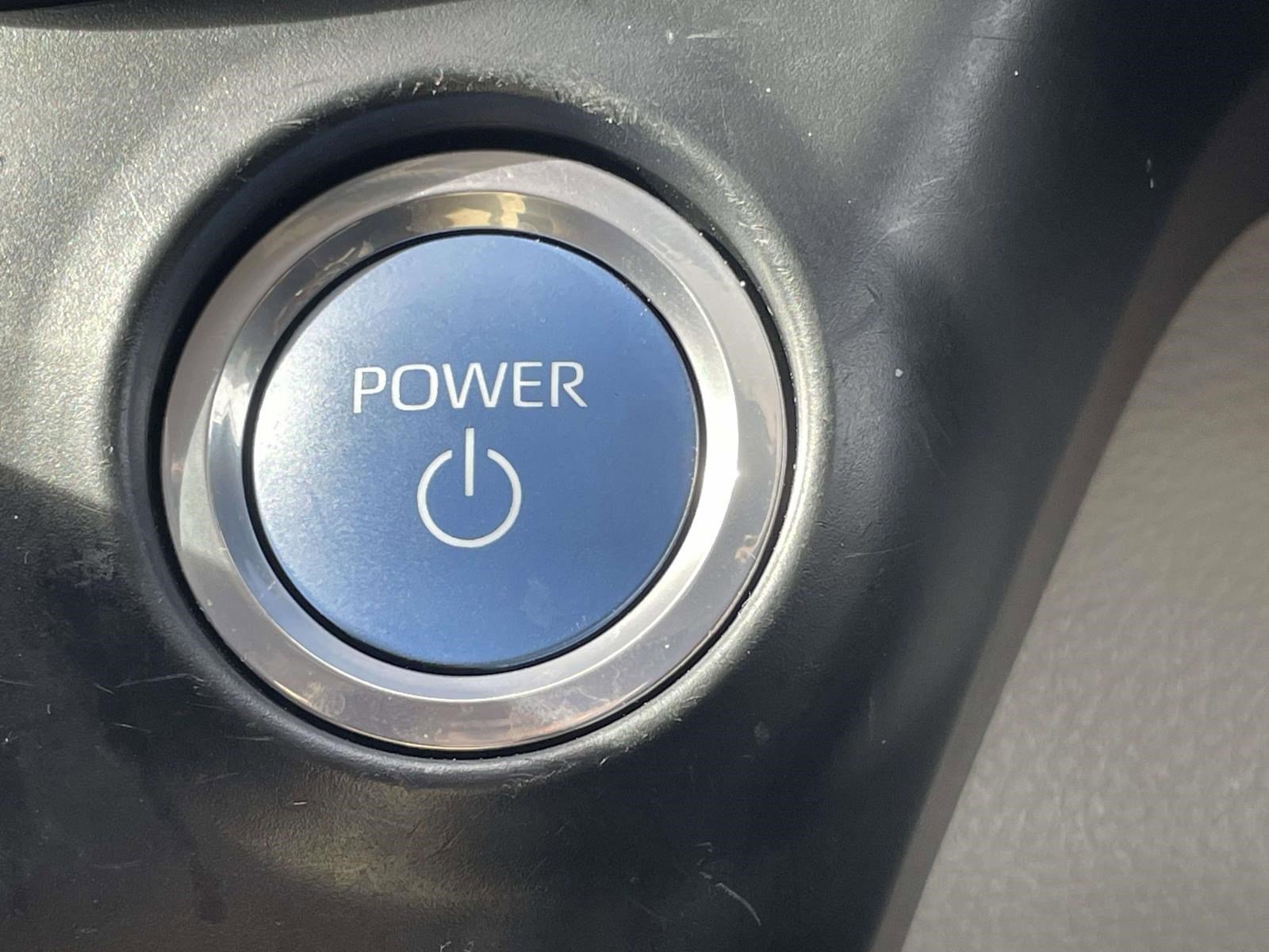 Used 2024 Toyota Sienna XLE FWD image 34