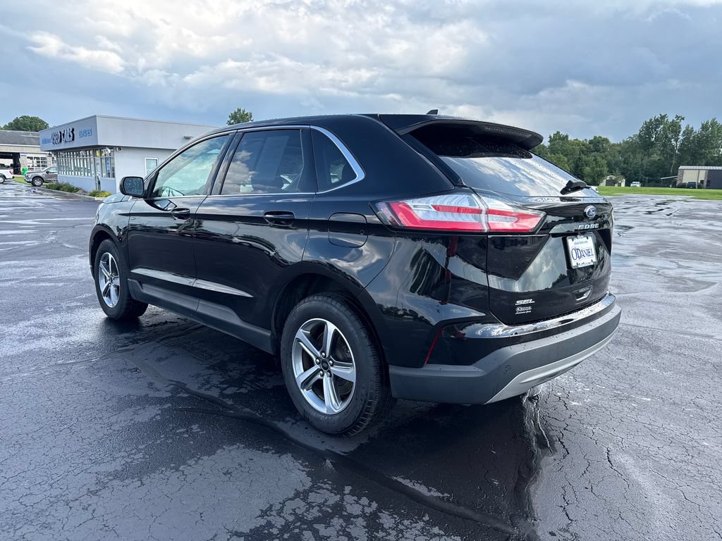 Used 2024 Ford Edge SEL w/ Convenience Package AWD/4WD image 2