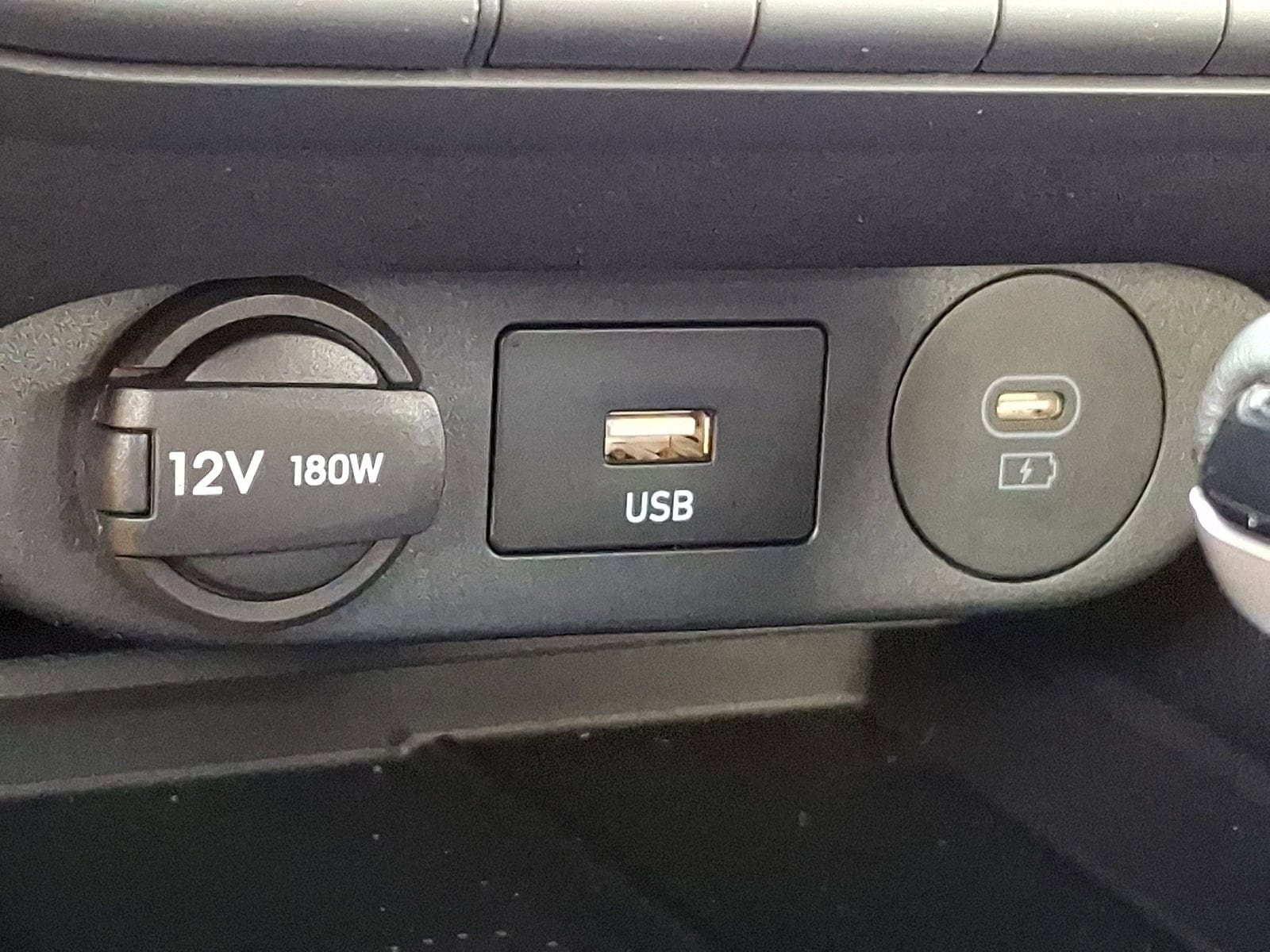 Certified 2025 Hyundai Elantra Sport FWD image 23