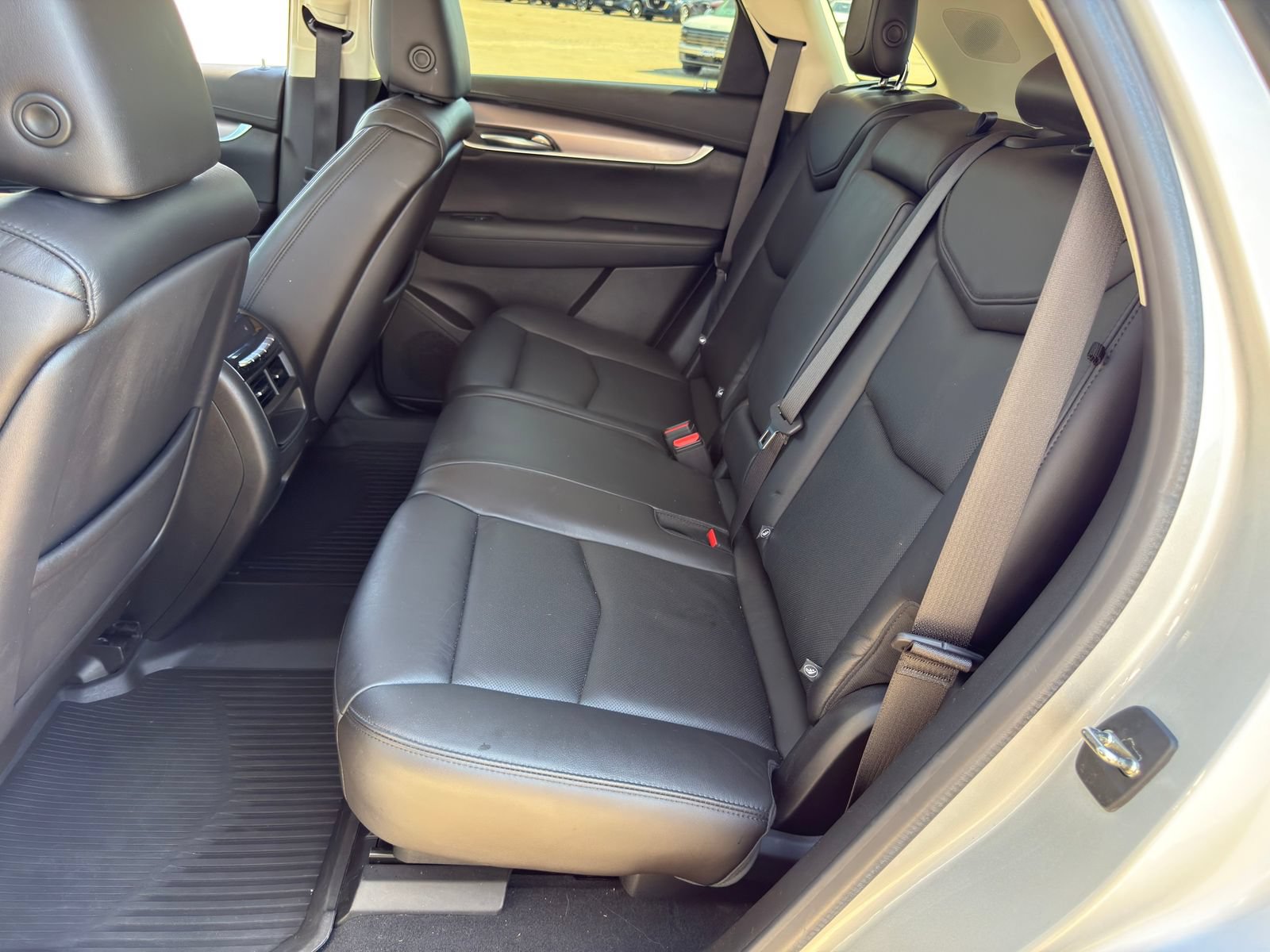 Used 2019 Cadillac XT5 Premium Luxury FWD image 29