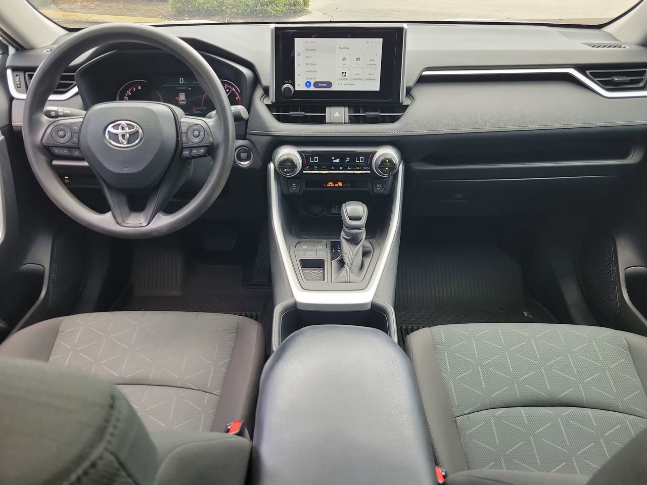 Used 2023 Toyota RAV4 XLE w/ Convenience Package FWD image 13