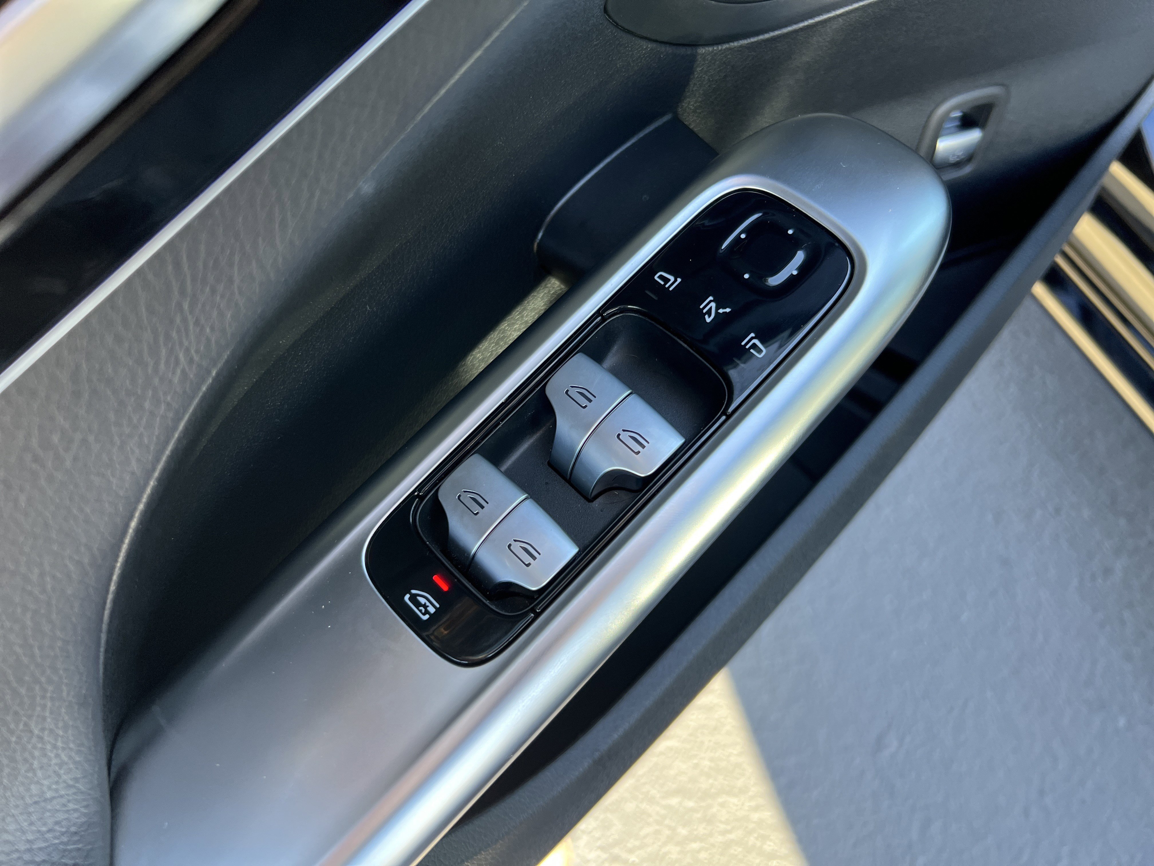 Certified 2025 Mercedes-Benz C 300 Sedan image 15