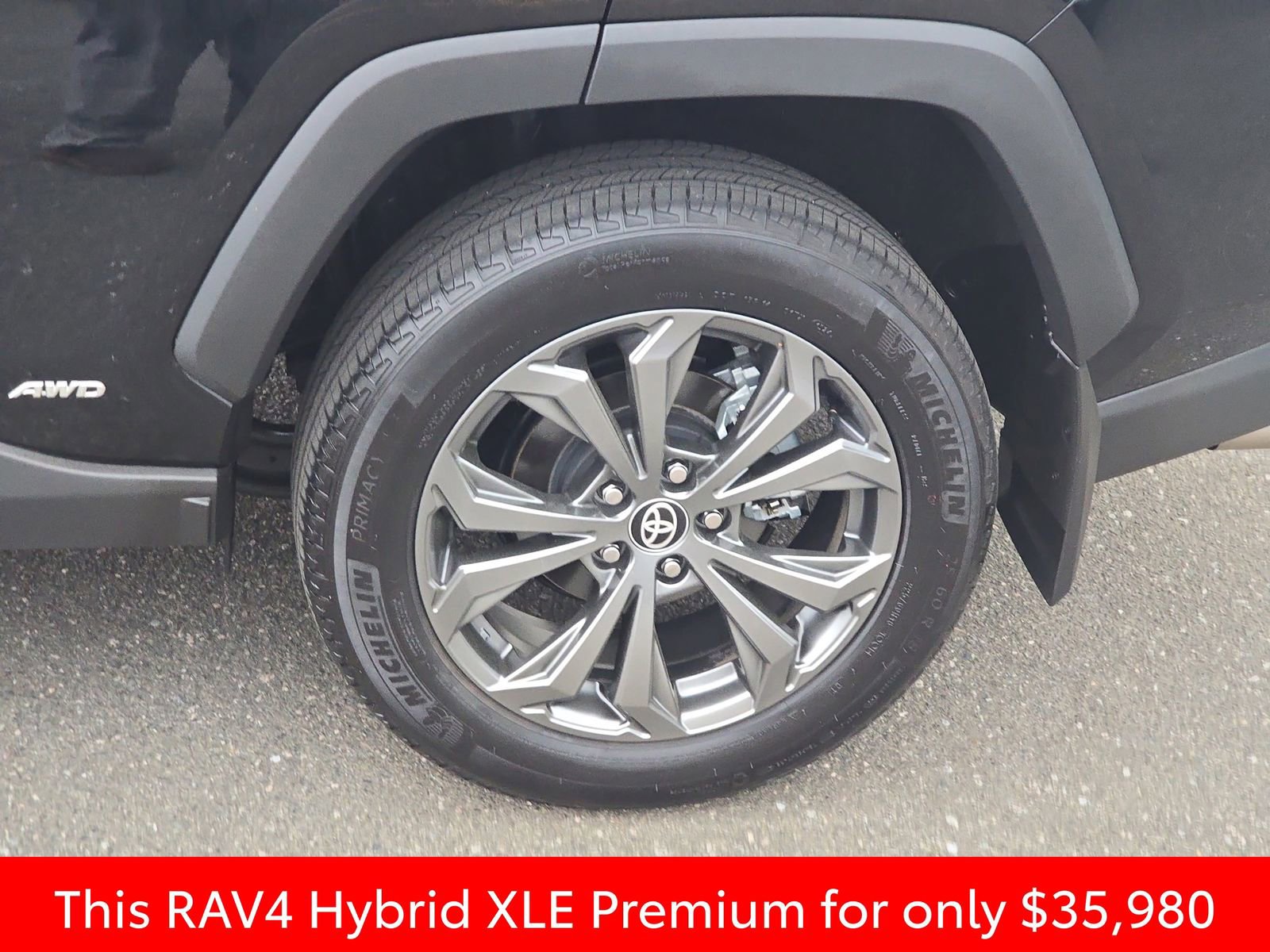 Used 2024 Toyota RAV4 XLE Premium w/ Weather Package image 39