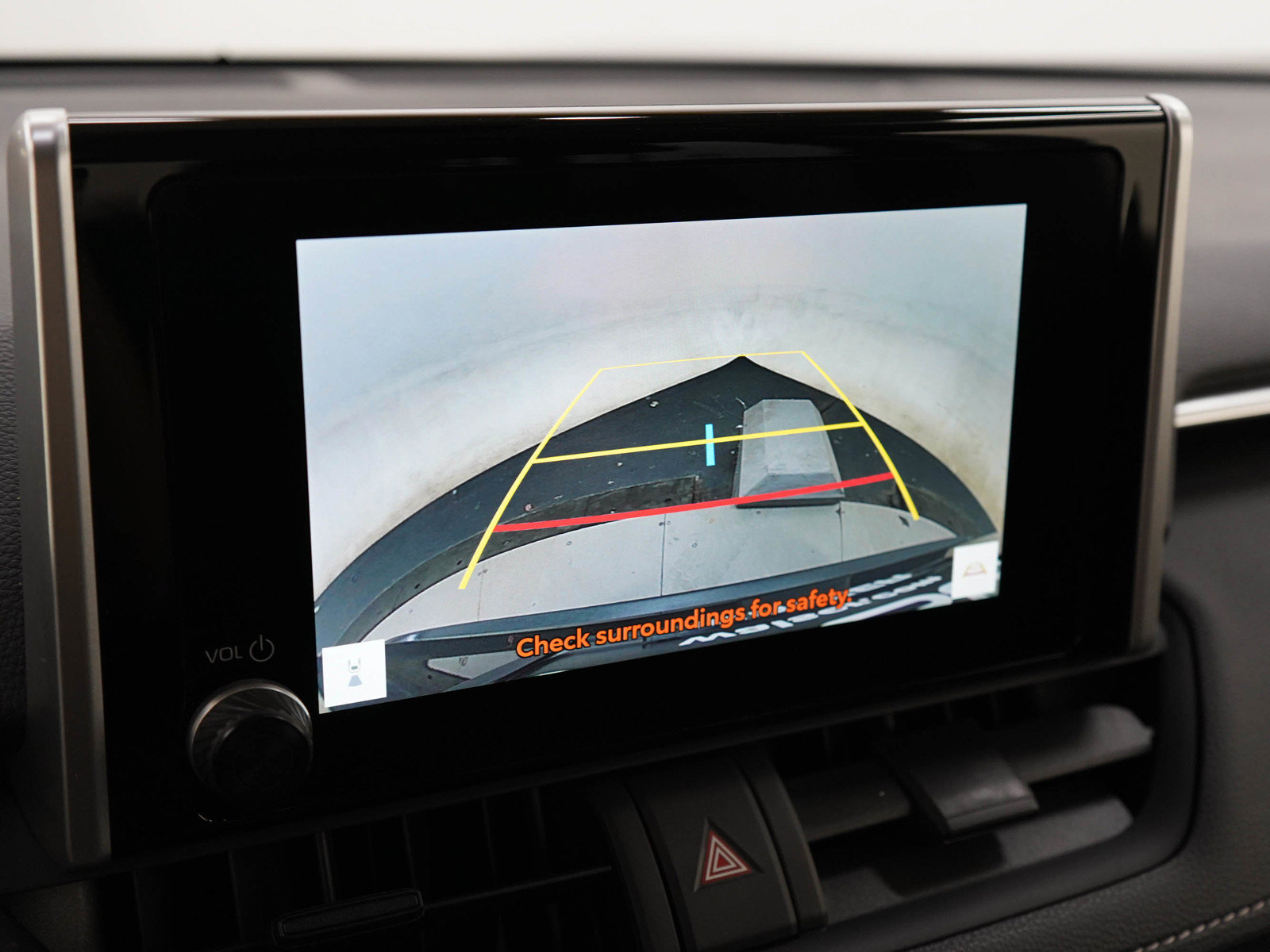 Used 2025 Toyota RAV4 XLE AWD/4WD image 21
