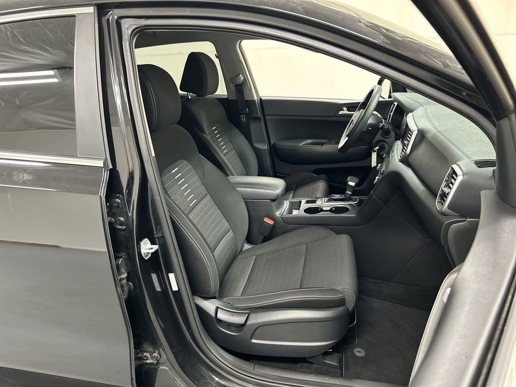 Used 2020 Kia Sportage LX w/ LX Popular Package image 22