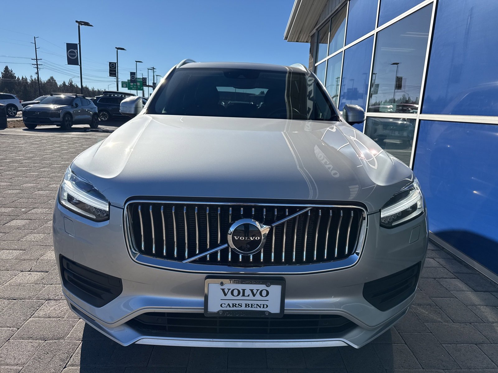 Used 2022 Volvo XC90 T6 Momentum w/ Advanced Package video 2