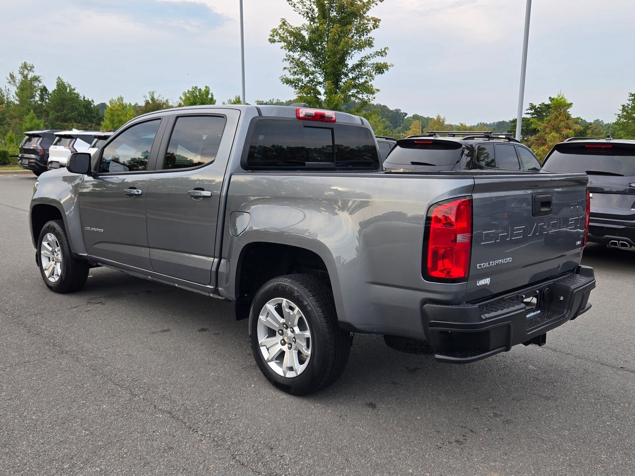 Used 2022 Chevrolet Colorado LT w/ LT Convenience Package image 5