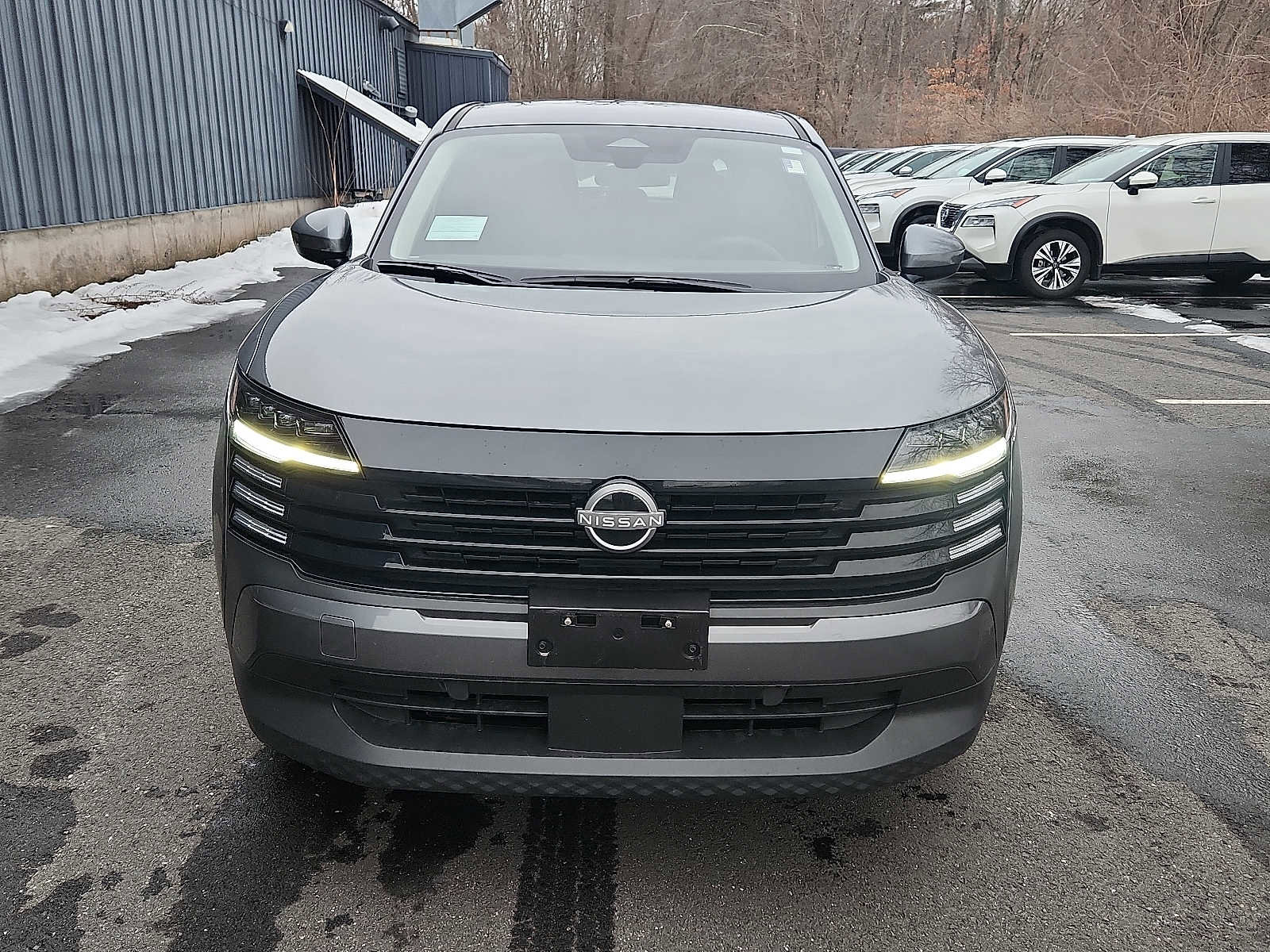 Certified 2025 Nissan Kicks SV w/ Illumination Package AWD/4WD image 2