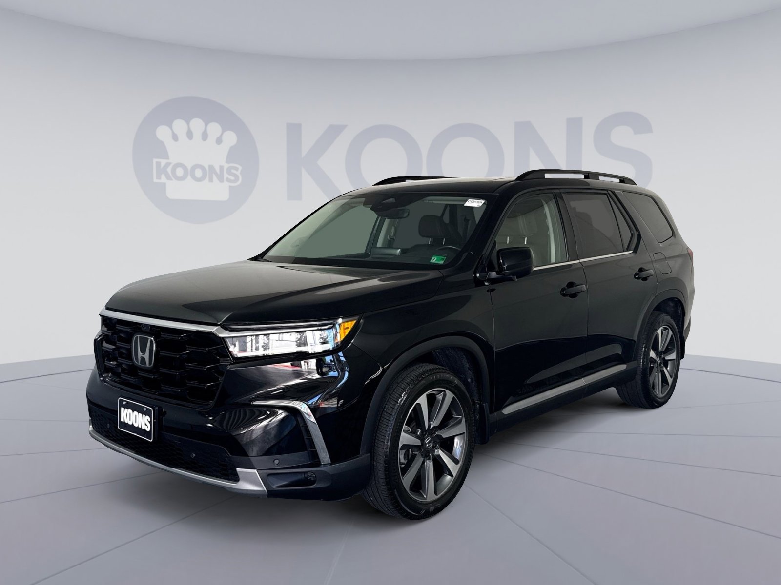 Used 2025 Honda Pilot Elite