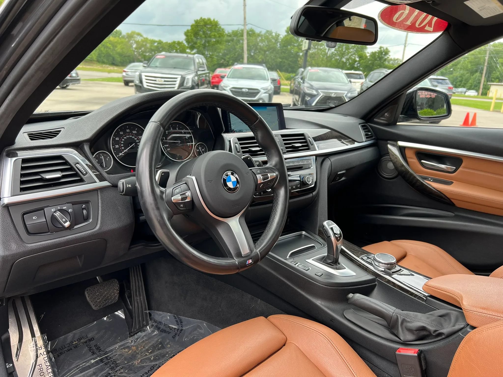 Used 2016 BMW 340i xDrive Sedan AWD/4WD image 14