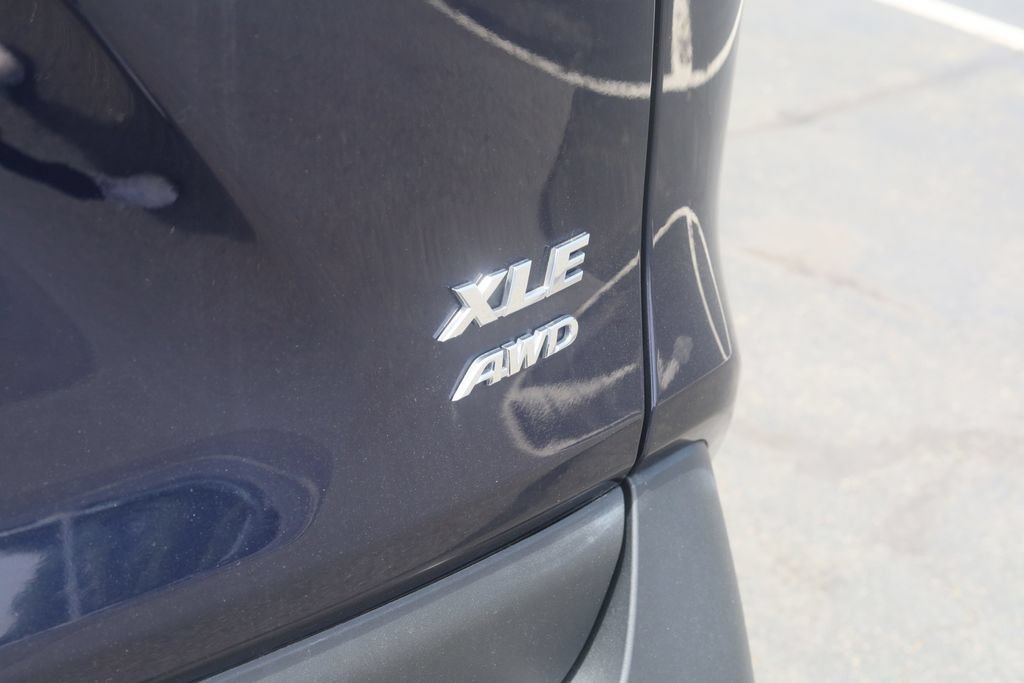 Used 2025 Toyota RAV4 XLE AWD/4WD image 24
