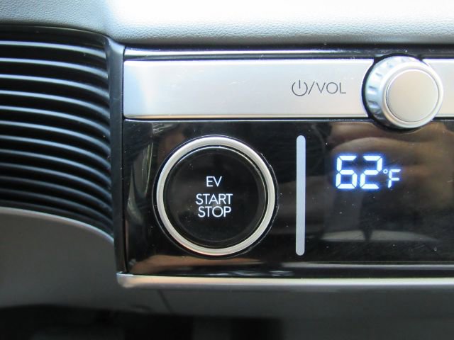 Used 2023 Hyundai Ioniq 5 Limited image 45