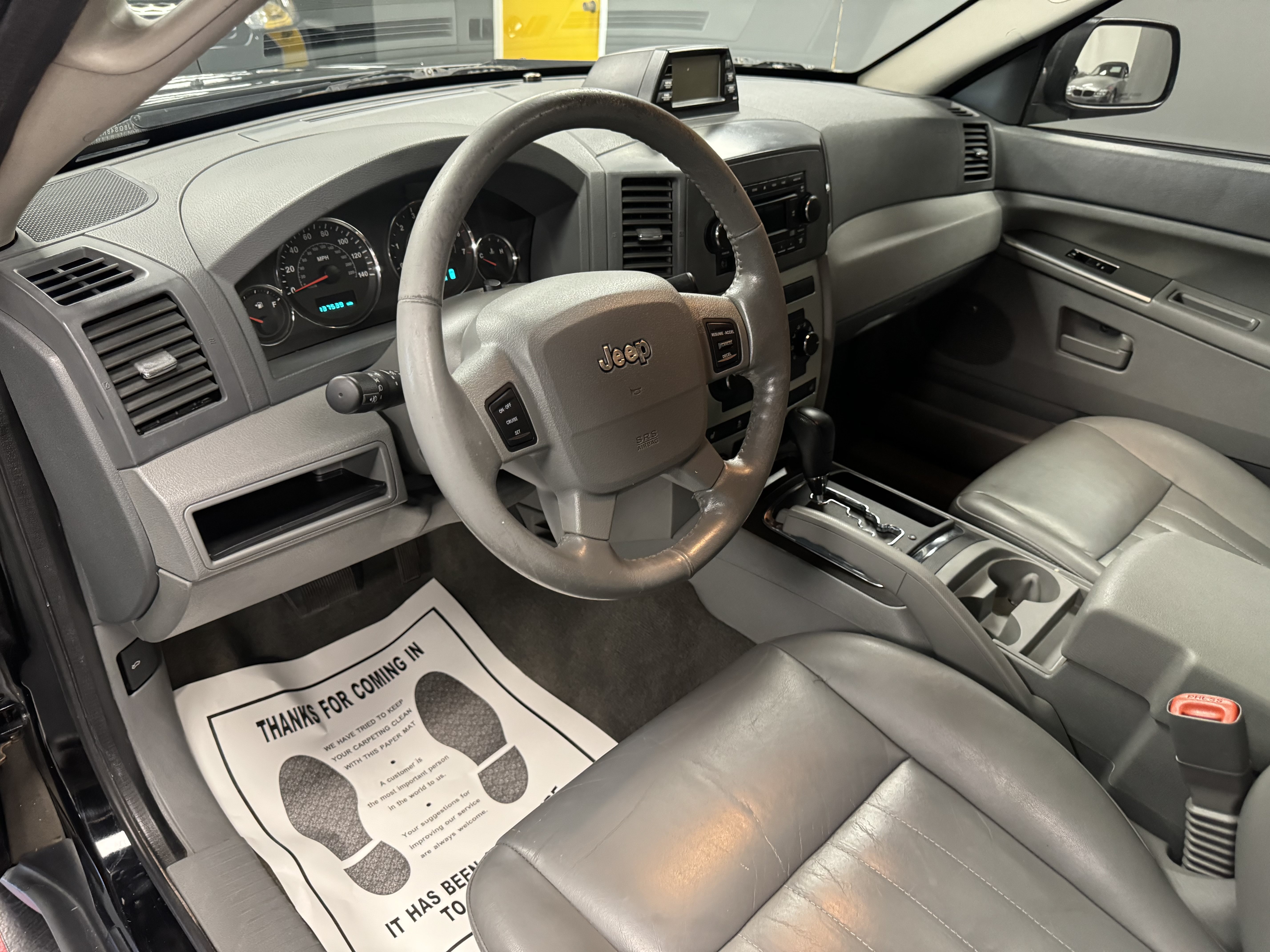 Used 2007 Jeep Grand Cherokee Laredo RWD image 10