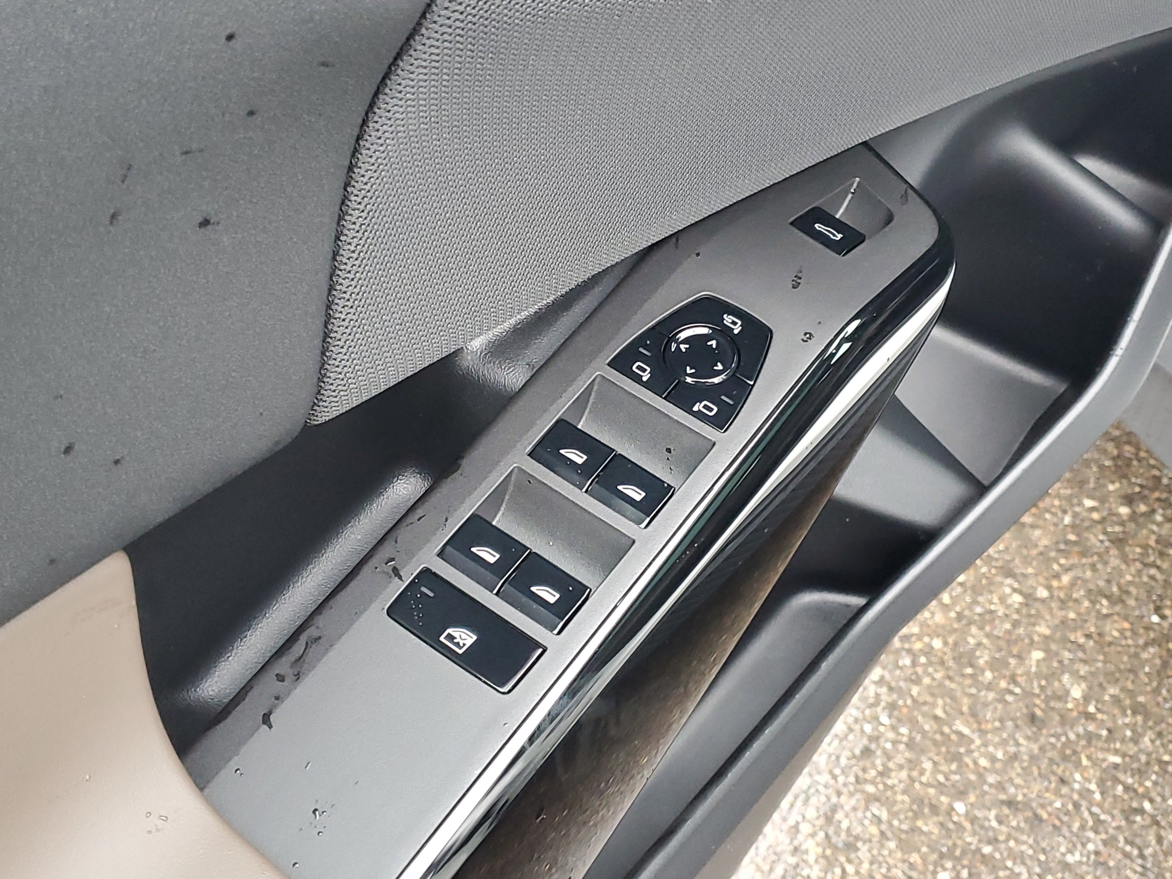 New 2026 BMW X3 xDrive30 w/ Premium Package image 6