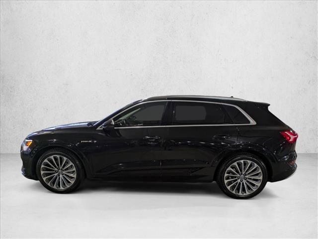 Used 2019 Audi e-tron Prestige image 9