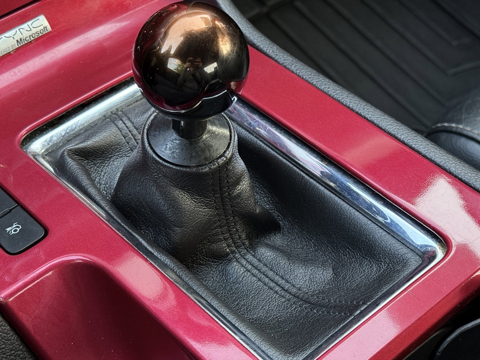 Used 2013 Ford Mustang GT Premium image 29