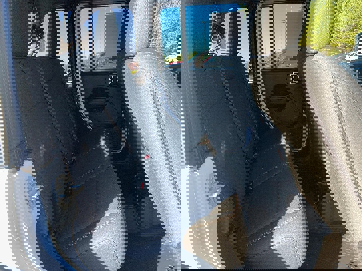 Used 2024 Jeep Wrangler Willys image 27