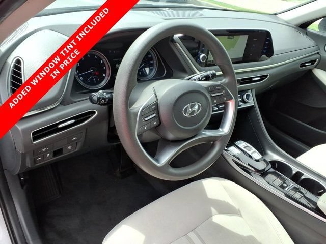 Used 2023 Hyundai Sonata SEL w/ Winter Weather Package FWD image 8