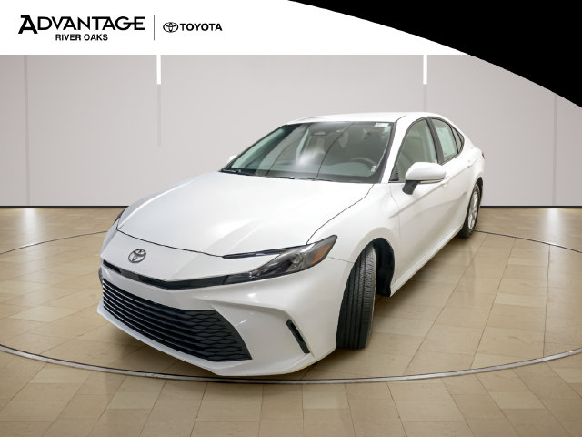 Used 2026 Toyota Camry LE FWD image 4