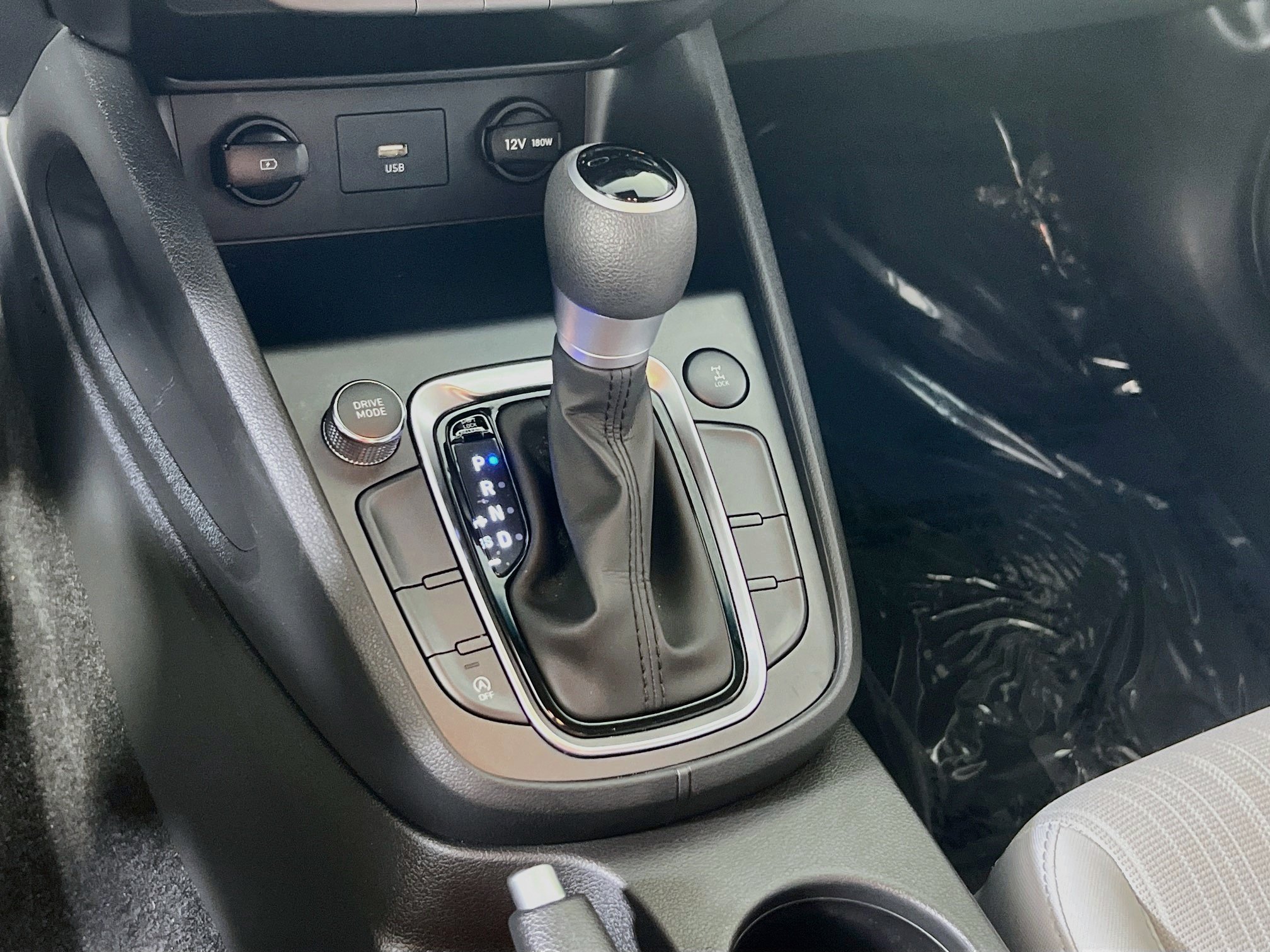 Used 2023 Hyundai Kona SEL AWD/4WD image 16