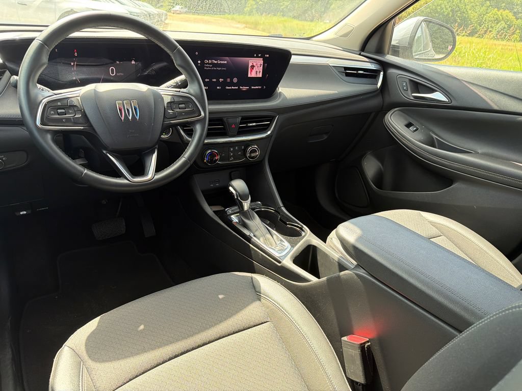Used 2025 Buick Encore GX Preferred FWD image 22