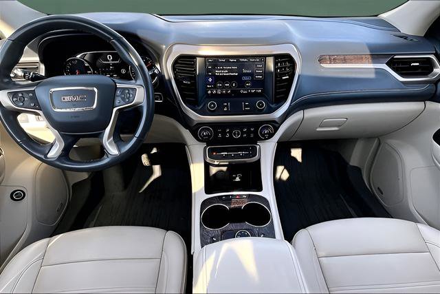 Used 2023 GMC Acadia Denali w/ Denali Technology Package image 18