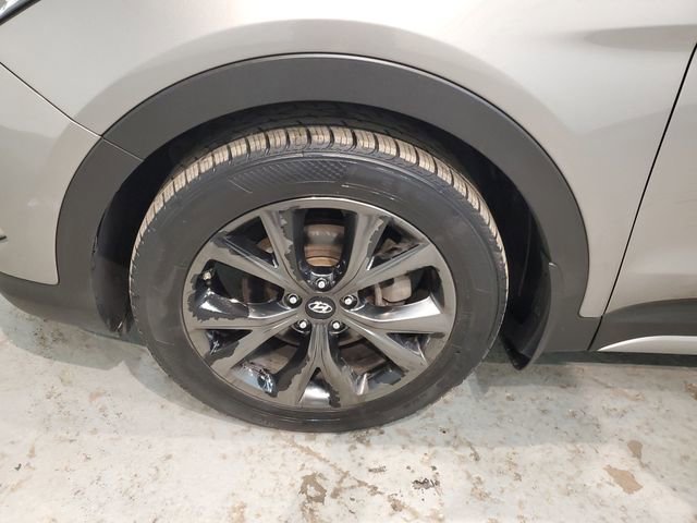 Used 2018 Hyundai Santa Fe Sport w/ 2.0T Ultimate Tech Package 05 AWD/4WD image 28