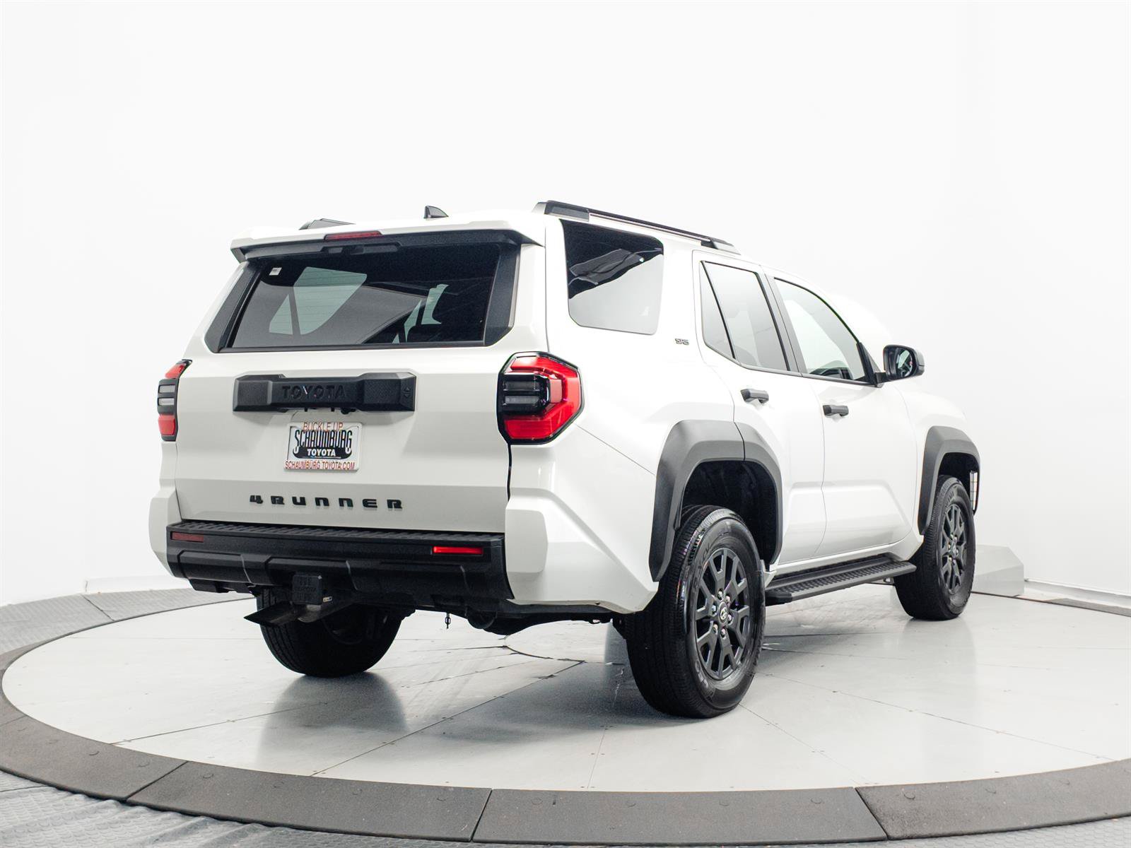 Certified 2025 Toyota 4Runner SR5 AWD/4WD image 13