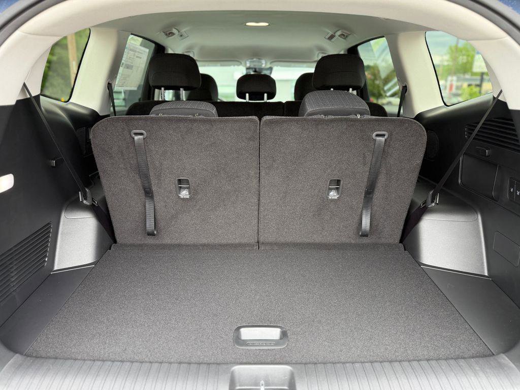 New 2026 Hyundai Ioniq 9 SE image 6