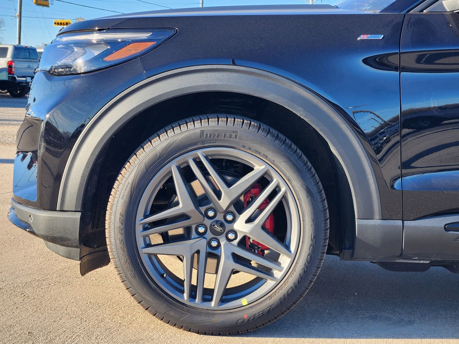 New 2026 Ford Explorer ST-Line w/ ST-Line Street Pack image 9