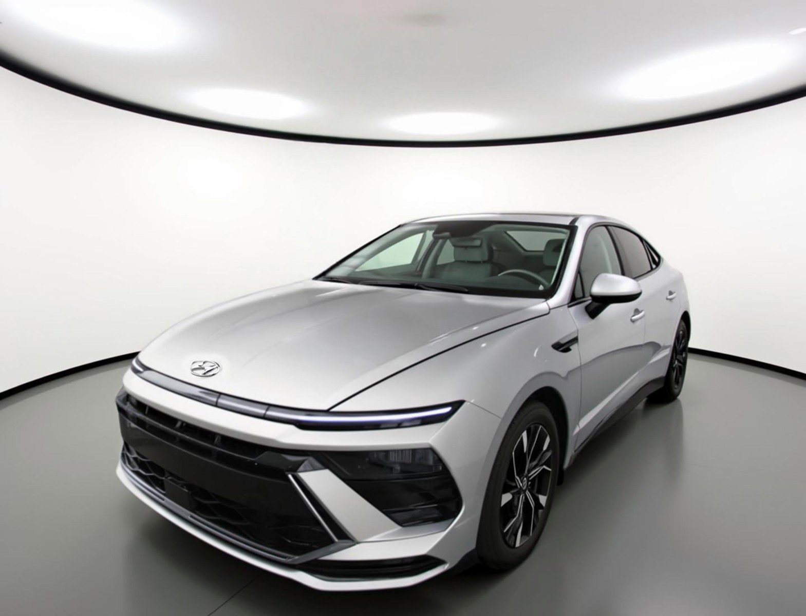 Used 2025 Hyundai Sonata SEL image 3