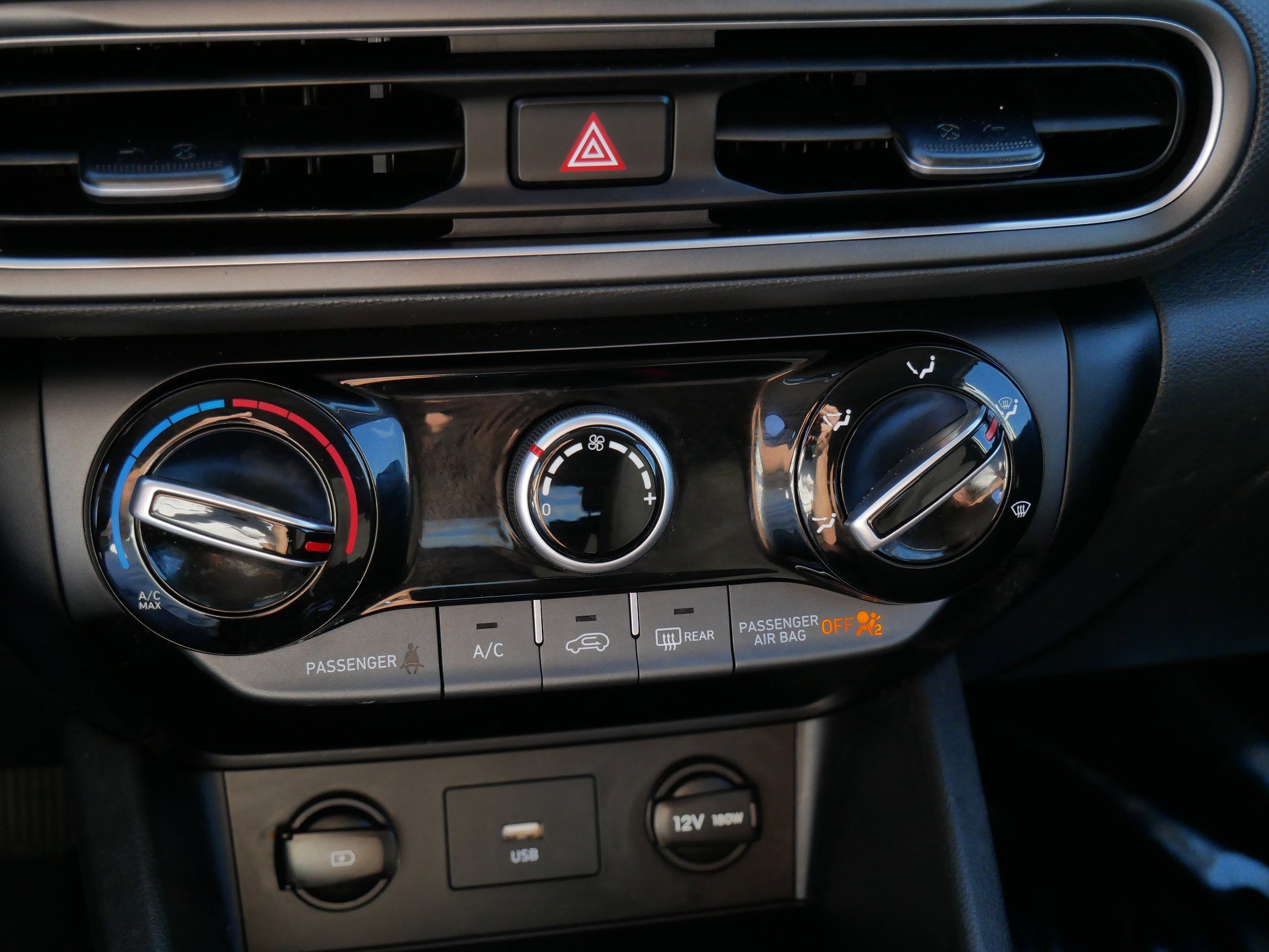 Used 2023 Hyundai Kona SEL image 23