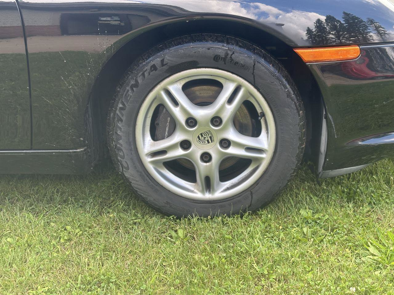 Used 2003 Porsche Boxster RWD image 7