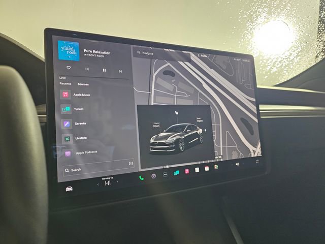 Used 2022 Tesla Model S image 28