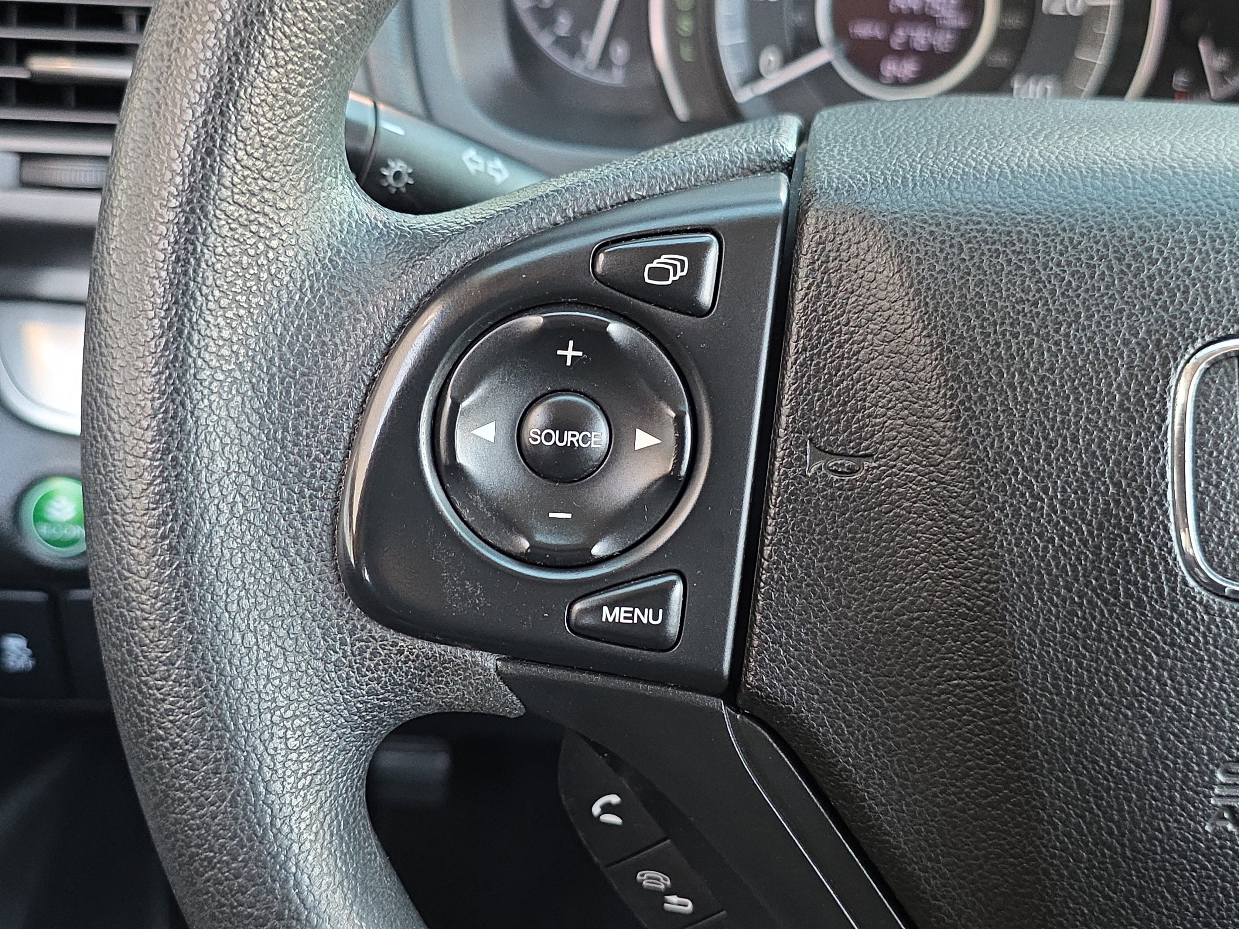 Used 2016 Honda CR-V LX image 14