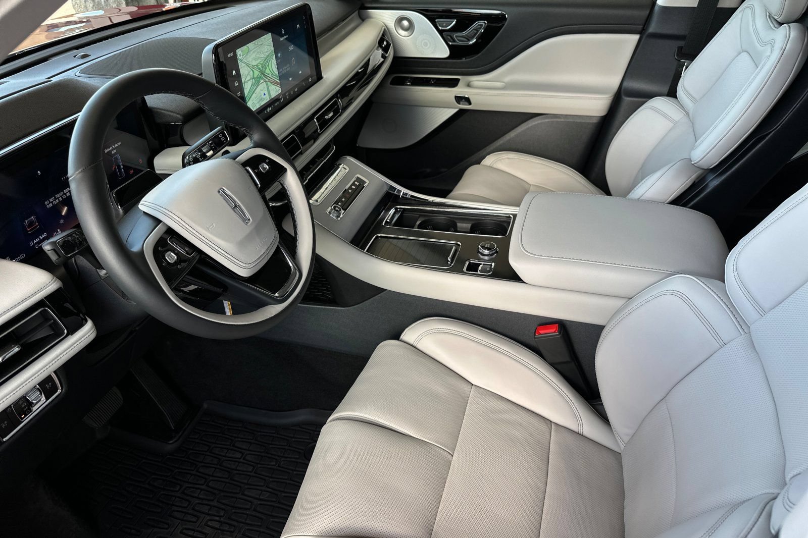 New 2026 Lincoln Aviator Reserve AWD/4WD image 8