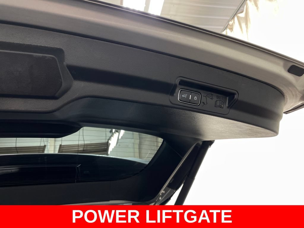 Used 2020 Ford Explorer XLT AWD/4WD image 47