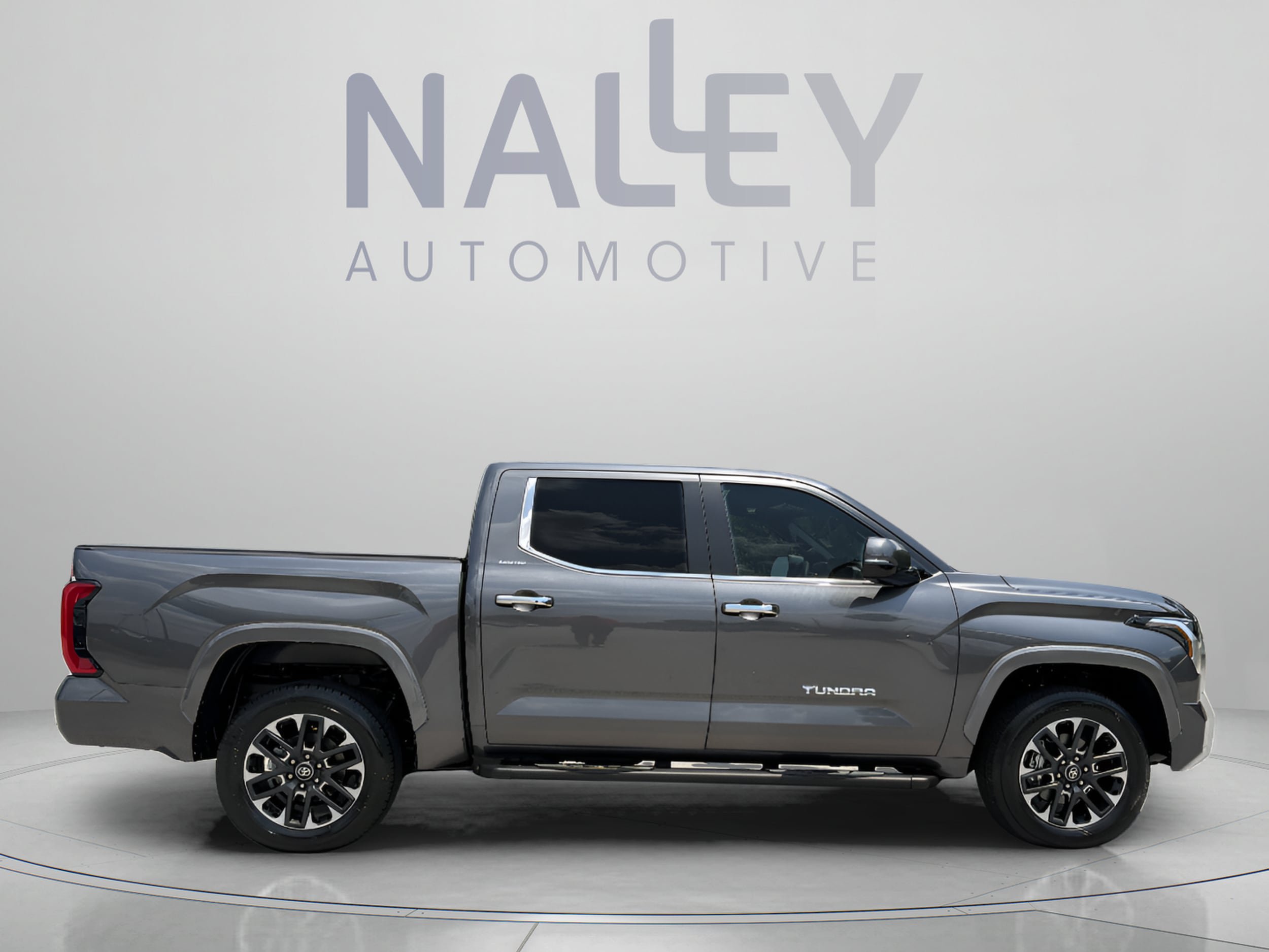 Certified 2025 Toyota Tundra Limited AWD/4WD image 6