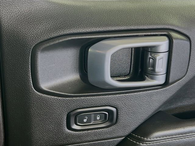 Used 2021 Jeep Wrangler Unlimited Sahara w/ Cold Weather Group image 31