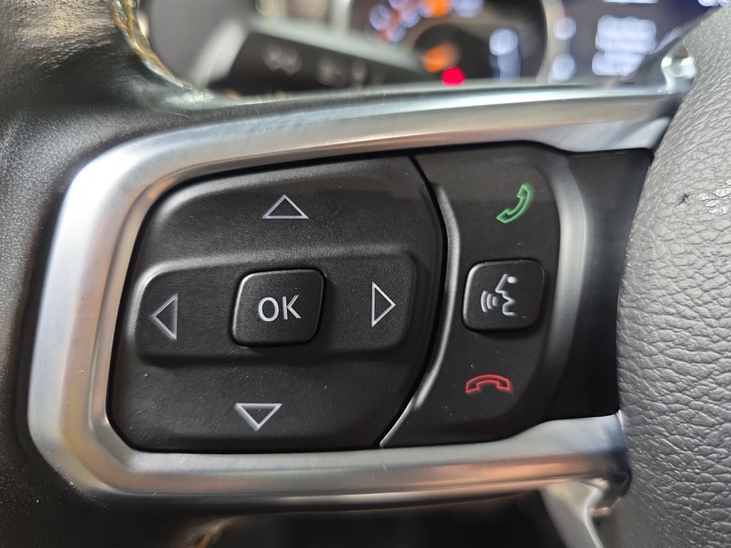 Used 2021 Jeep Wrangler Unlimited Sahara AWD/4WD image 16